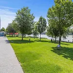 Elite River View Apartment