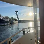 Elite River View *