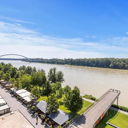 דירה Elite River View ברטיסלאבה