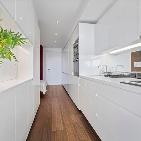 アパート Elite River View *