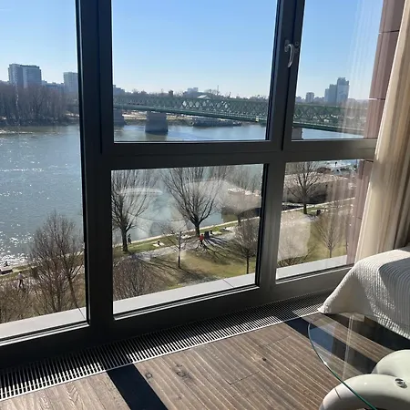 Elite River View Братислава