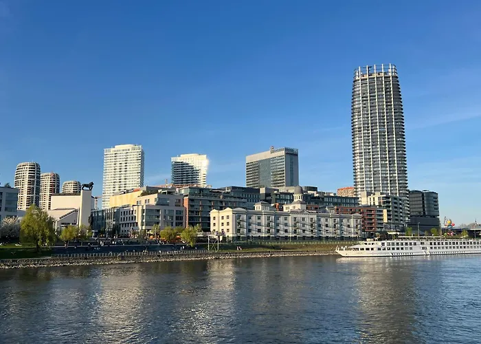 Elite River View 아파트 *